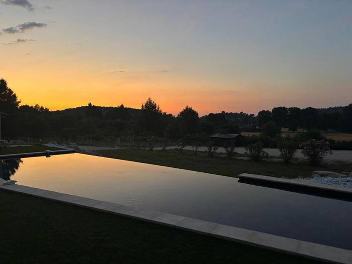Chambre d’hôte pour 2 personnes, avec piscine ainsi que balcon et jardin à Rognes - 3