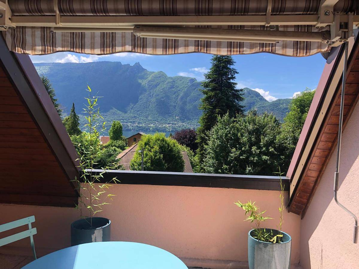 Appartement entier, My Emerald Lake in Tresserve, Région de Chambéry