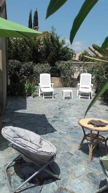 Gîte pour 6 personnes, avec piscine ainsi que jardin et terrasse à Venzolasca