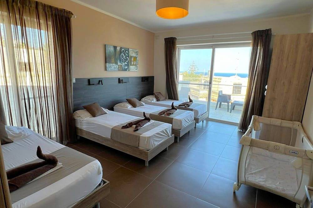 Villa for 29 personer med have in Swieqi, Malta (ø)