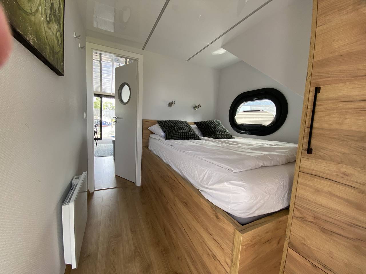 Komfortables 4-Personen-Hausboot mit Blick auf das Wasser in Warns Marina in Ijsselmeer