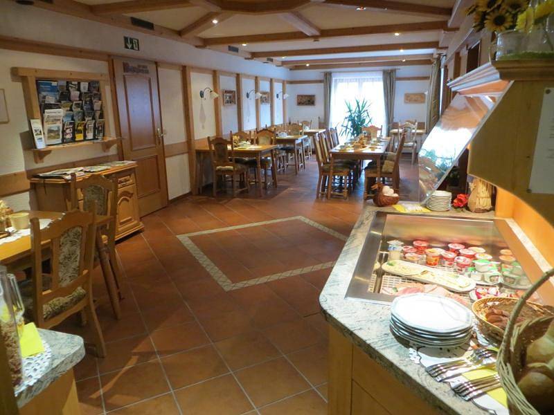 Ganze Ferienwohnung, Pension Andreas Korn - Ferienwohnung bestehend aus Wohnzimmer, zwei Schlafräumen, Küche, Du/Wc in Möhrenbach, Gehren