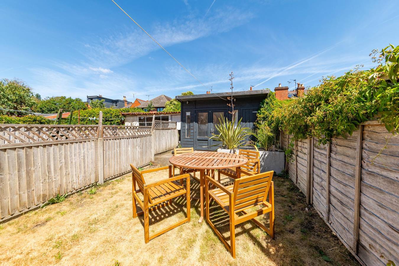 Cosy & Modern 2Br House with Home Office - Pass the Keys in Reading, Berkshire