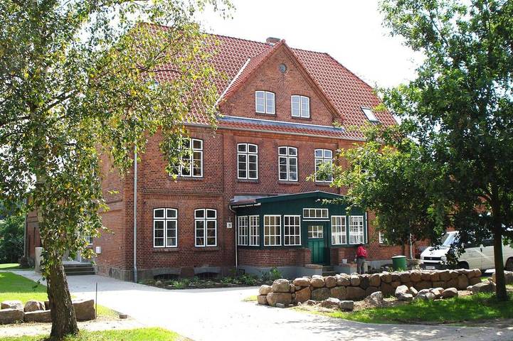 Ferienhaus für 35 Personen, mit Balkon und Garten sowie Sauna, mit Haustier in Ratzeburger See