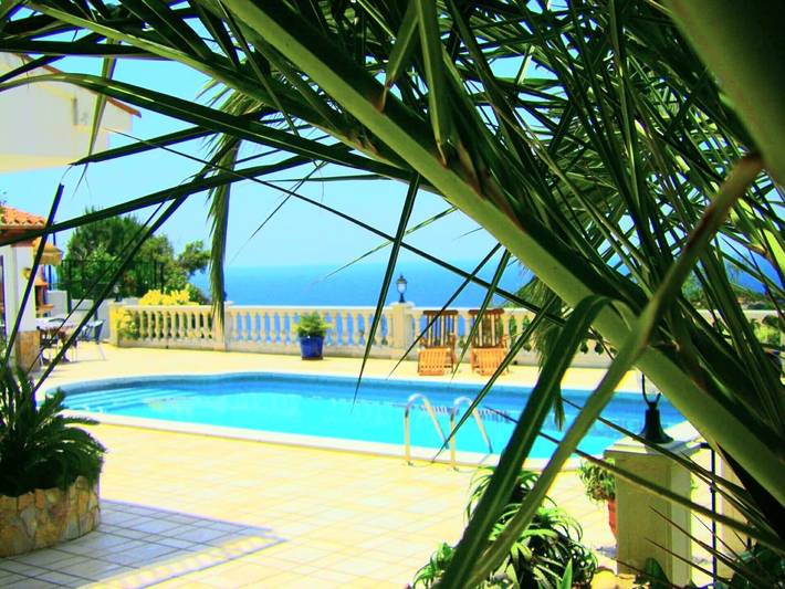 Casa rural para 8 personas, con balcón además de vistas al mar y jardín en Canyelles - 4