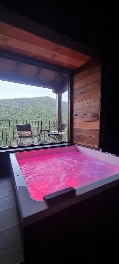 Casa rural para 3 personas, con Terraza y Jacuzzi además de Jardín y Sauna en Eo-Navia - 2