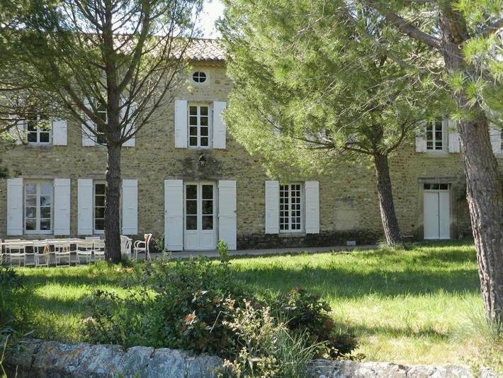 Casa de vacaciones para 15 personas, con vistas además de jardín y piscina - 1