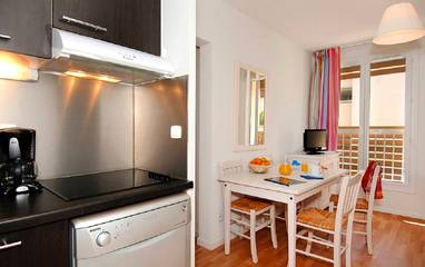 Appartement De Vacances pour 4 Personnes dans La Londe-les-Maures, Parc national de Port-Cros, Photo 2
