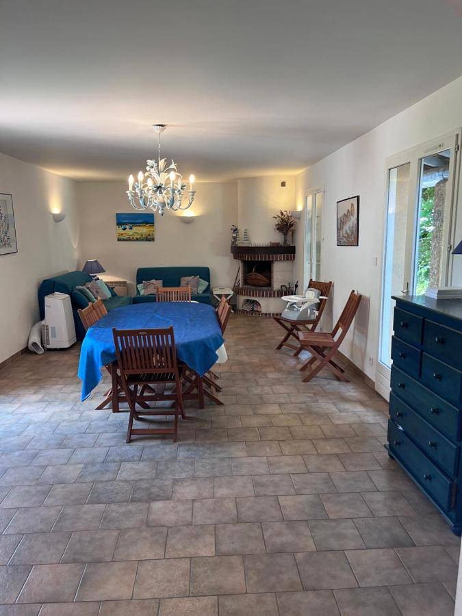 Location de vacances pour 12 personnes, avec piscine ainsi que vue et jardin, animaux acceptés à Salazac - 3