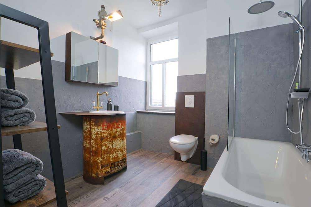 Geheel appartement, Ferienwohnung Loft Studio Annaberg mit Kamin und Sonnenterrasse in Annaberg-Buchholz, Ertsgebergte