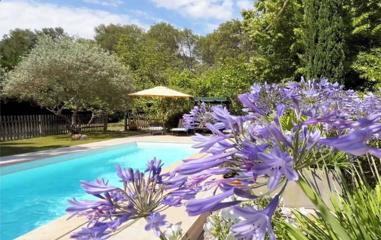 Villa pour 8 personnes, avec jardin et piscine dans les Bouches-du-Rhône