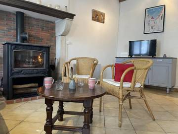 Gîte pour 4 Personnes dans Ébreuil, Région de Montluçon, Photo 3