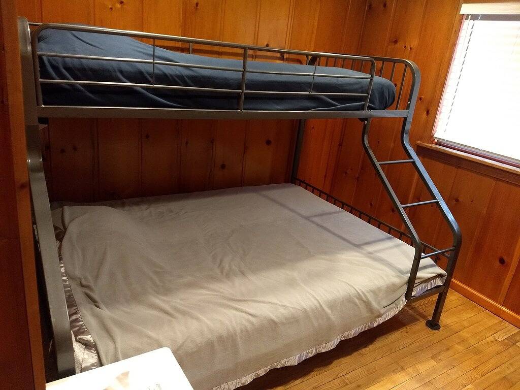 Private Lakefront Cottage with 90' of sandy East Bay frontage on Houghton Lake in Prudenville, Roscommon County