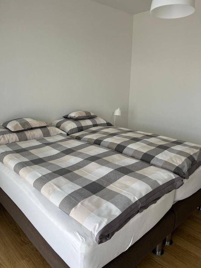 Gîte pour 2 personnes, avec jacuzzi ainsi que sauna et jardin à Arbon - 3