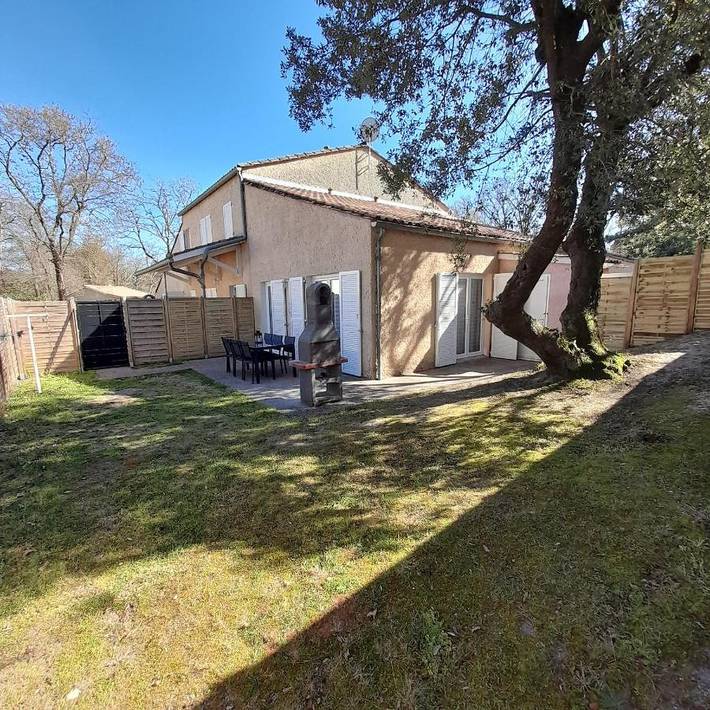 Apartamento de vacaciones para 7 personas, con jardín además de terraza y vistas, Se admiten mascotas - 1