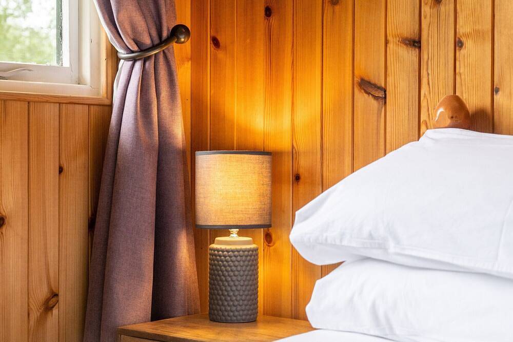 Thistle Cabin at Ancarraig Lodges, Loch Ness in Highlands