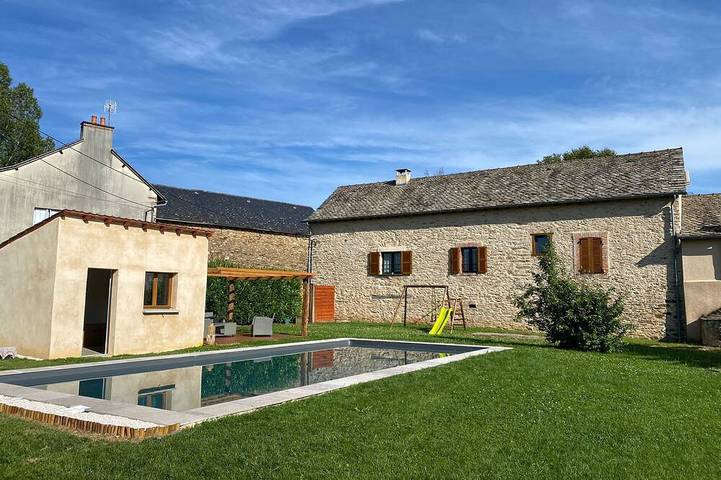 Location de vacances pour 8 personnes, avec Terrasse à Naucelle