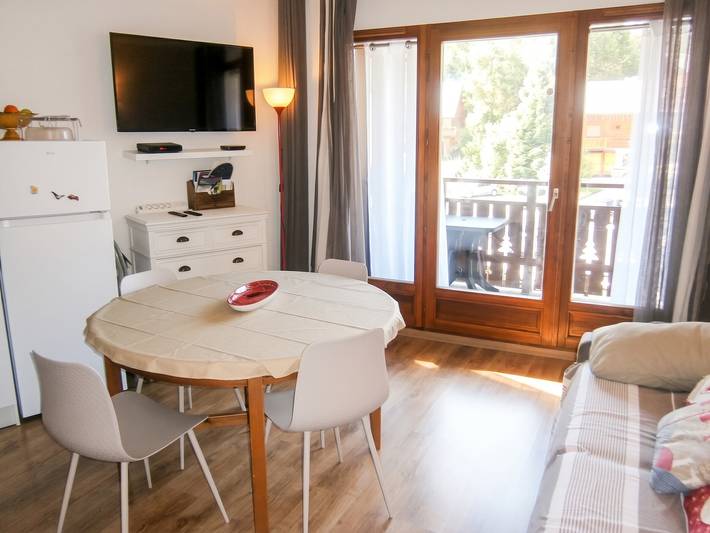 Appartement entier, Appartement Dévoluy 40 m², vue montagne in La Joue du Loup, Le Dévoluy