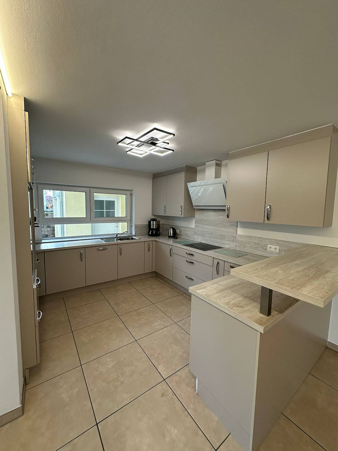 Ganze Wohnung, Ferienwohnung Talblick: Bergblick, private Terrasse & Wlan in Stockach, Landkreis Konstanz