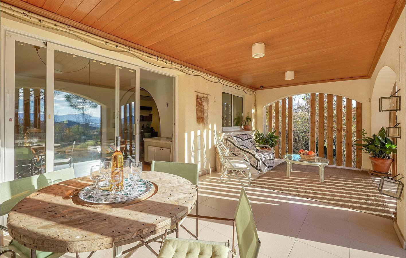 Oasis de Breda: A 300 m del centro de la ciudad, piscina, terraza y barbacoa in Breda (España), Provincia de Gerona