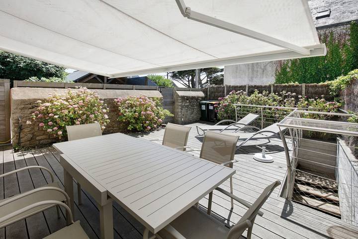 Casa familiar a 30 m de la playa con vistas al mar, terraza privada y Wi-Fi in La Turballe, Côte de Jade