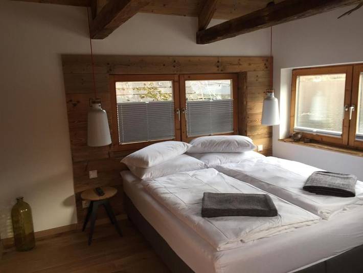 Appartement de vacances pour 2 personnes, avec vue sur le lac ainsi que terrasse et vue