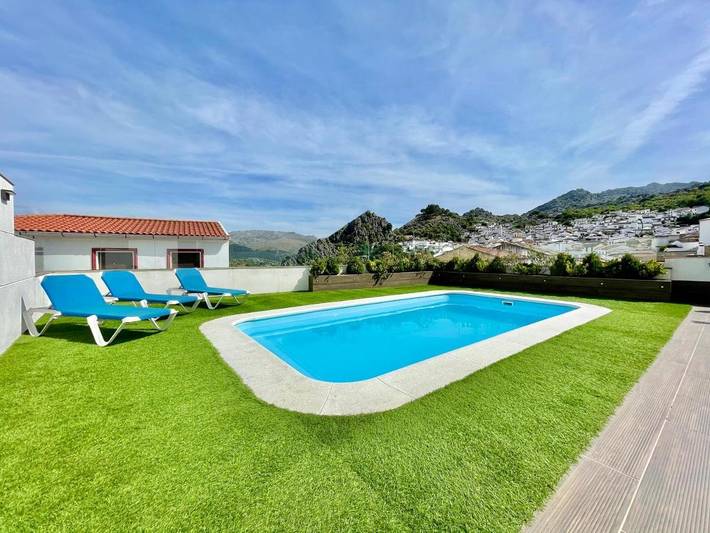 Casa rural para 6 personas, con Balcón y Terraza además de Jardín y Piscina en Montejaque