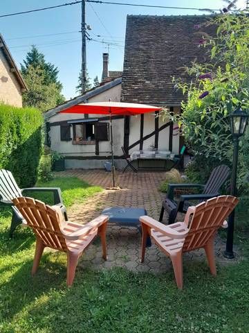 Gîte pour 4 personnes, avec terrasse et jardin à Pierrefitte-sur-Sauldre