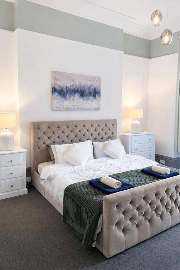 Entire apartment, Deluxe Two-Bedroom Apartment with Garden View in Lincoln, Lincolnshire