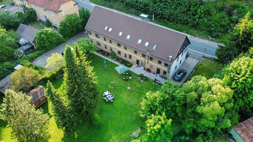 Ferienwohnung für 19 Personen, mit Terrasse und Garten sowie Sauna in Zorge