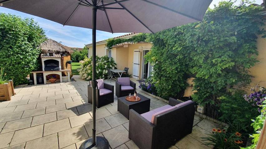 Location de vacances pour 2 personnes, avec jardin à Saint-Georges-lès-Baillargeaux