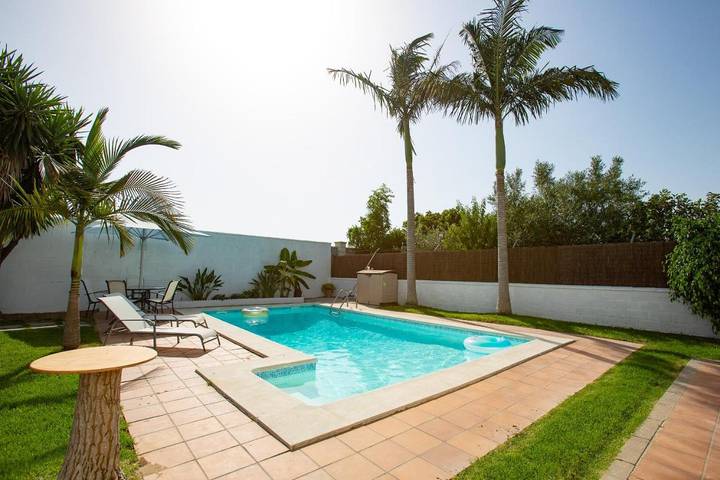 Casa rural para 13 personas, con vistas además de jardín y piscina, Familias con niños en Sanlúcar de Barrameda - 3