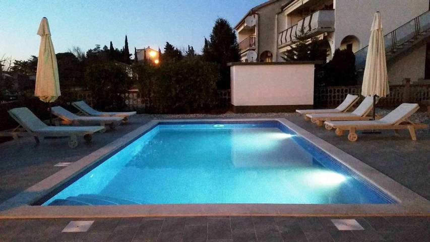 Gîte pour 4 personnes, avec jardin à Punat - 4