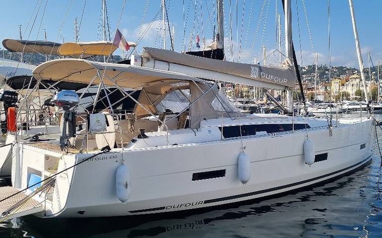 Location de vacances pour 4 personnes dans Golfe-Juan