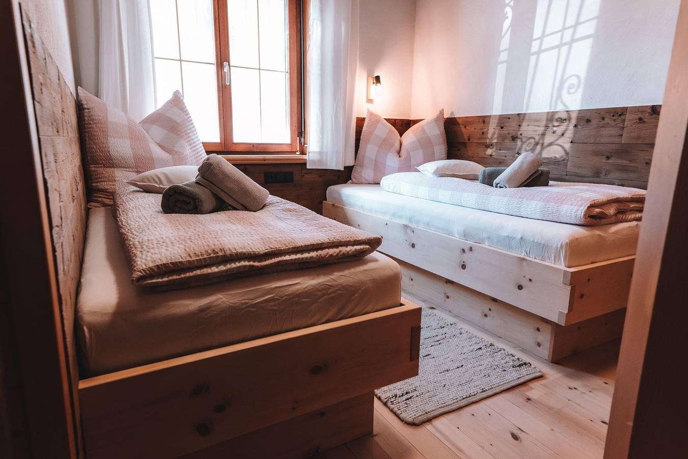 Ganze Ferienwohnung, Alpenherz Chalet in Elbigenalp, Allgäuer Alpen (Österreich)