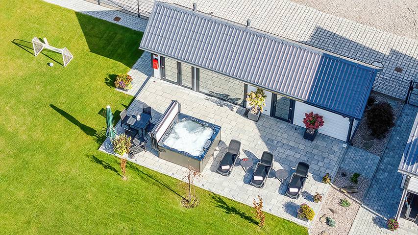 Ferienhaus für 9 Personen, mit Whirlpool und Terrasse sowie Garten und Sauna in Polen