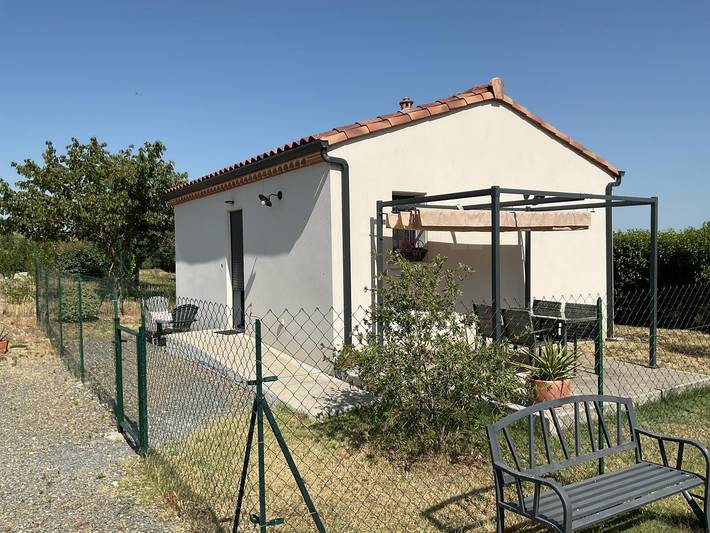Gîte pour 2 personnes, avec Terrasse et Jardin