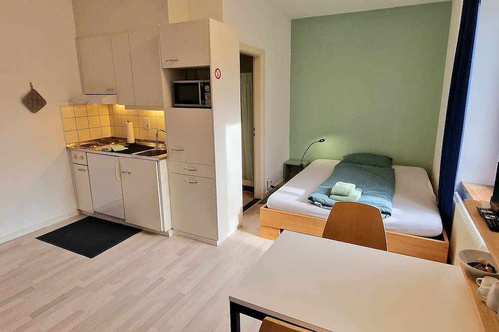 Ganze Wohnung, Casa Maria Apartments Studio mit Küche und eigenem Badezimmer in Solothurn, Kanton Solothurn