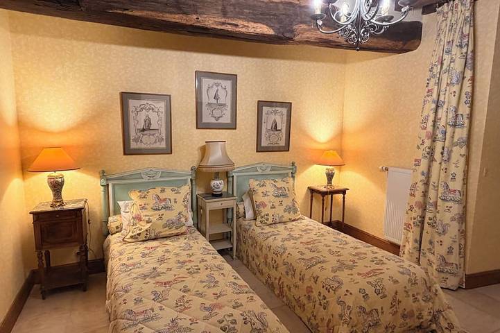 3 chambres dans le Château de la Brosse,Indre, 17 eme siècle in Région de Châteauroux