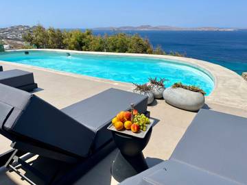 Villa for 12 Guests in Mykonos, Cyclades, Picture 2