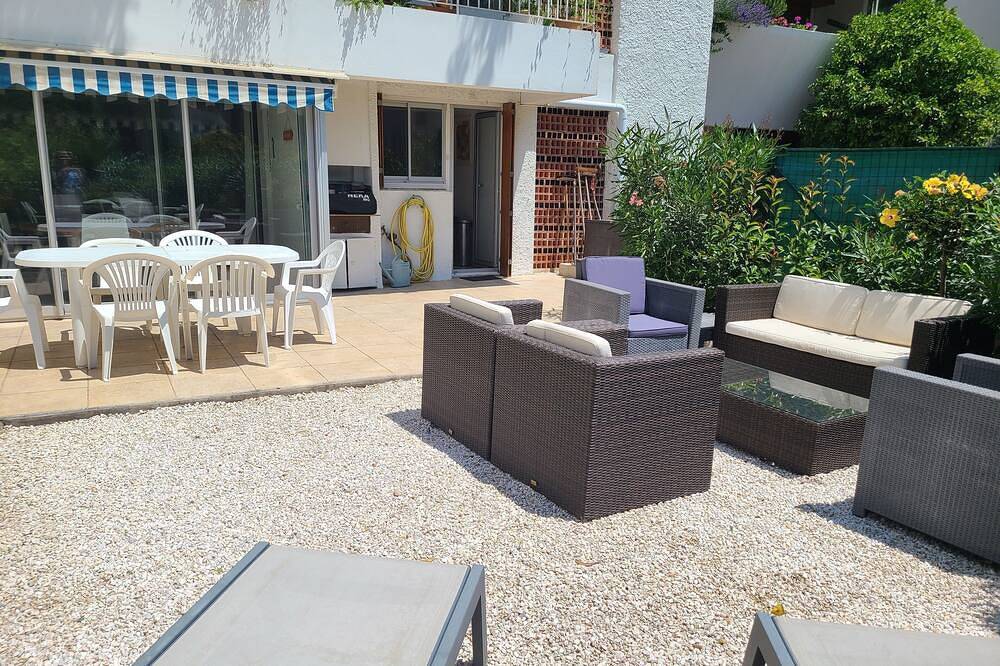 Ganze Wohnung, Lovely Apart 2 Bedrooms For 5-Garden Garage Near Beaches Port And City Center in Cassis, Nationalpark Calanques