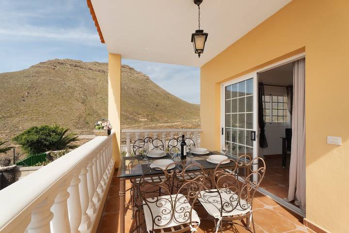 Location de vacances pour 6 personnes, avec Jardin à Arona - 2