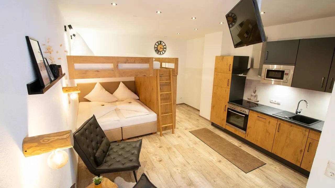 Ganze Ferienwohnung, Ferienwohnung für 4 Personen (30 m²) in Jerzens in Jerzens, Bezirk Imst