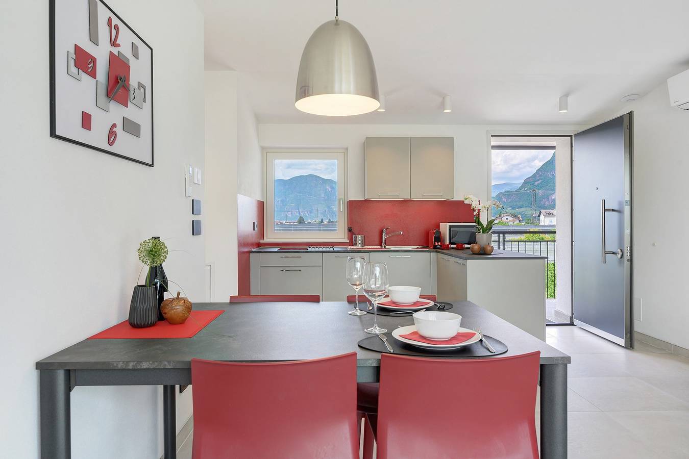 Ganze Wohnung, Bike Apartments Curti "Abendrot" mit Sonnenterrasse & Alpenpanorama in Leifers, Fleimstaler Alpen