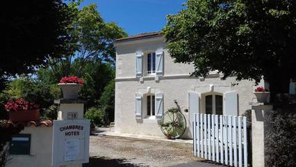 Chambre d’hôte pour 4 personnes, avec jardin en Charente