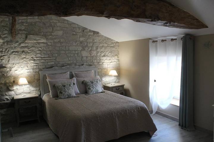 Chambre d’hôte pour 3 personnes, avec vue et jardin