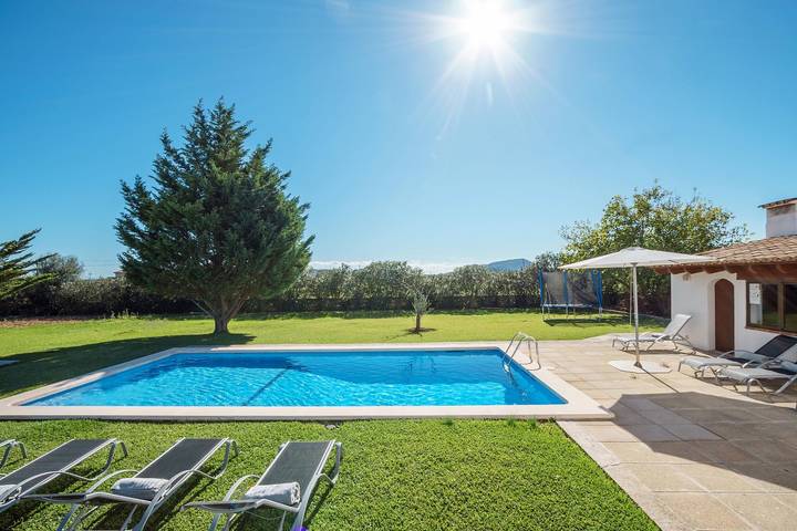 Finca für 8 Personen, mit Pool und Terrasse sowie Garten, kinderfreundlich in Port de Pollença - 4