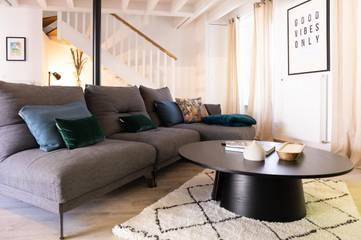 Gîte pour 7 personnes, avec jardin ainsi que terrasse et vue, animaux acceptés à Marly-le-Roi