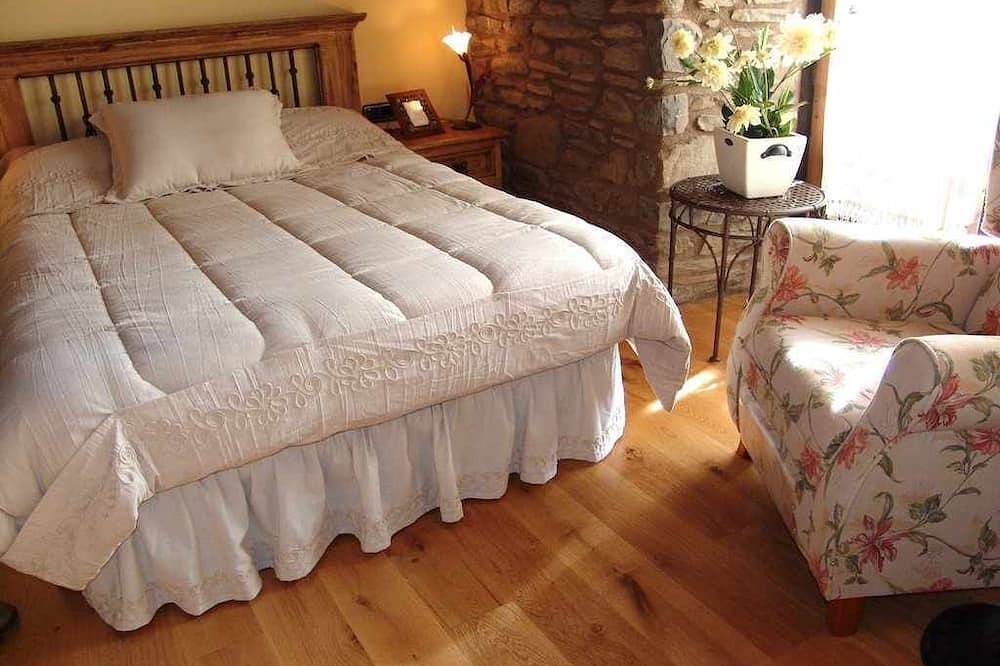 Entire apartment, 6B House in Vilac 10km Baqueira, beautiful views in Vielha e Mijaran, Catalan Pyrenees