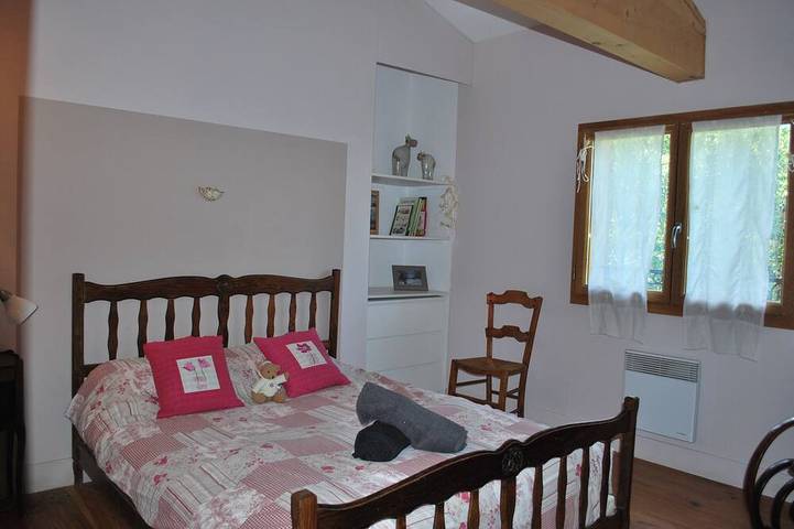 Location de vacances pour 8 personnes, avec balcon et jardin à Err - 4